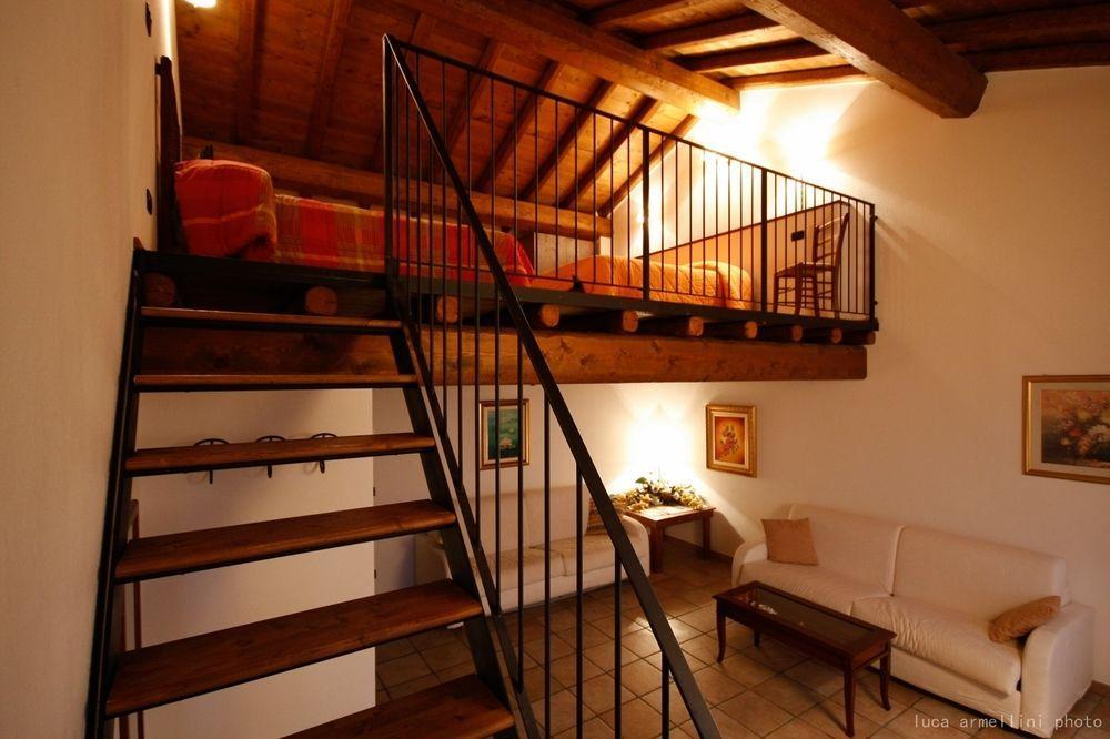 Апартаменти Agriturismo Cascina Boschi Вольта-Мантована Екстер'єр фото