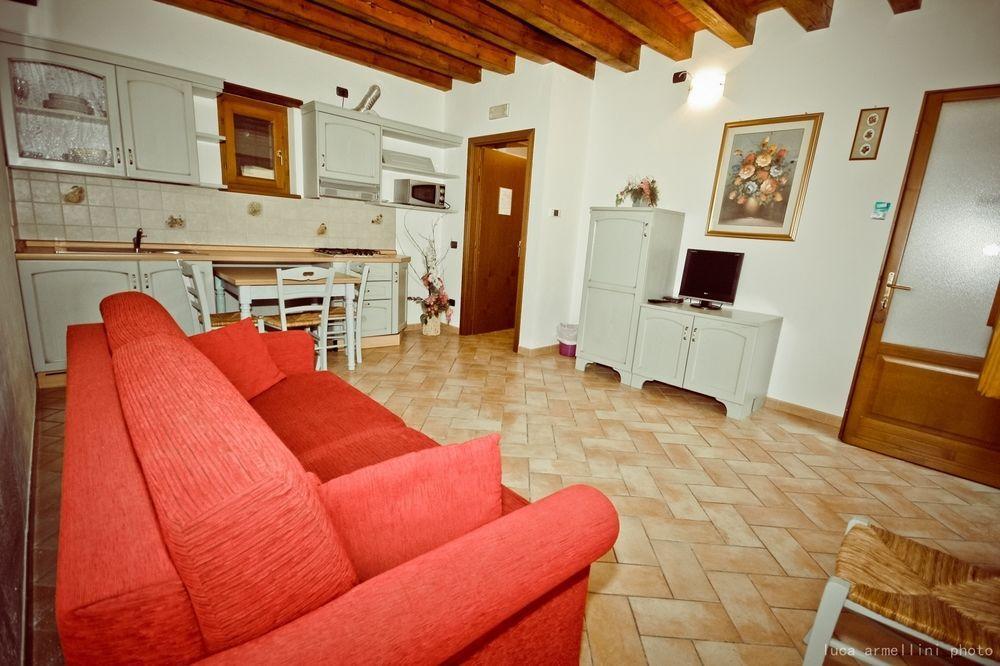 Апартаменти Agriturismo Cascina Boschi Вольта-Мантована Екстер'єр фото